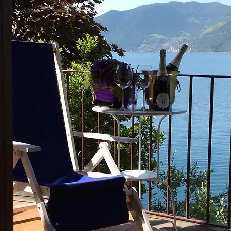 Nest On The Lake Marone Room photo